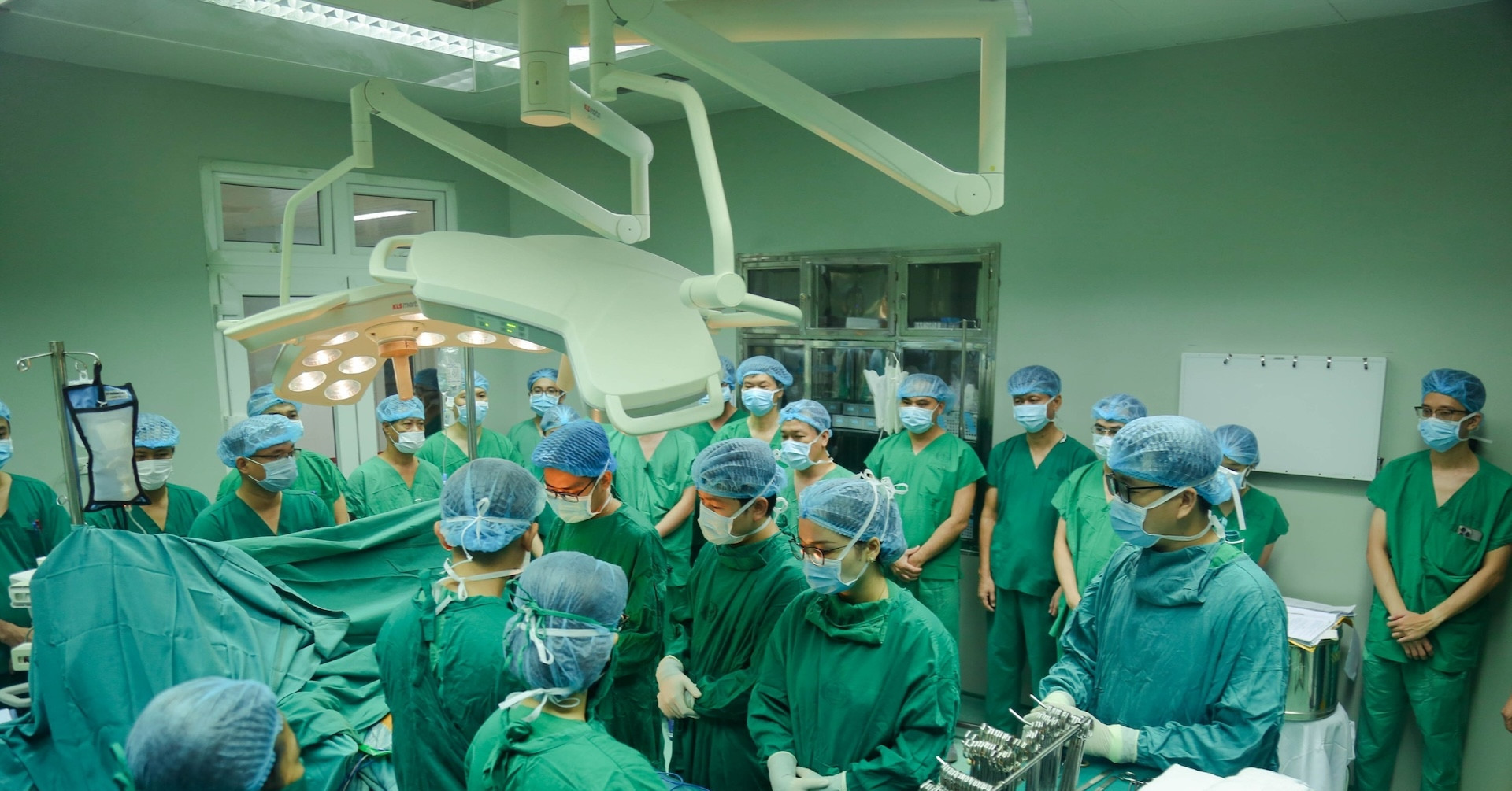 Heart-liver transplant marks Vietnam’s medical achievements in 2024