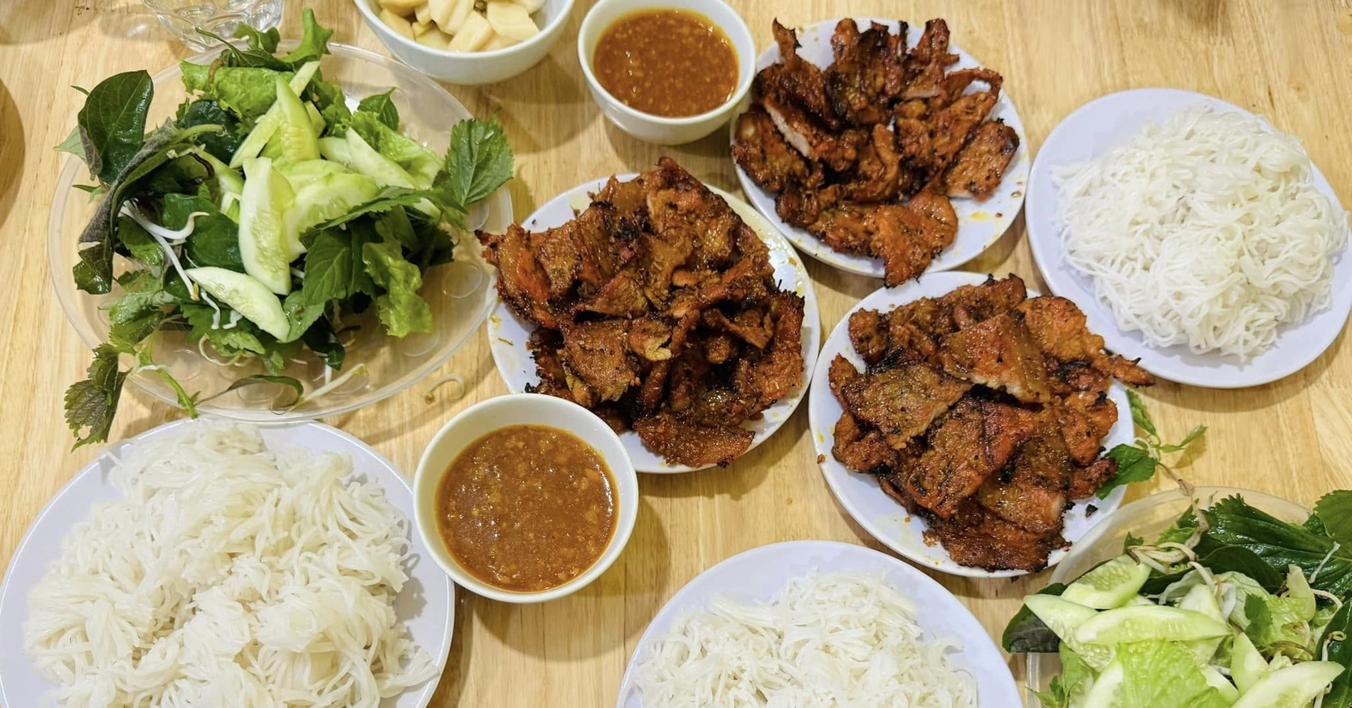 Unique Nghe An-style bún chả keeps diners coming back for more