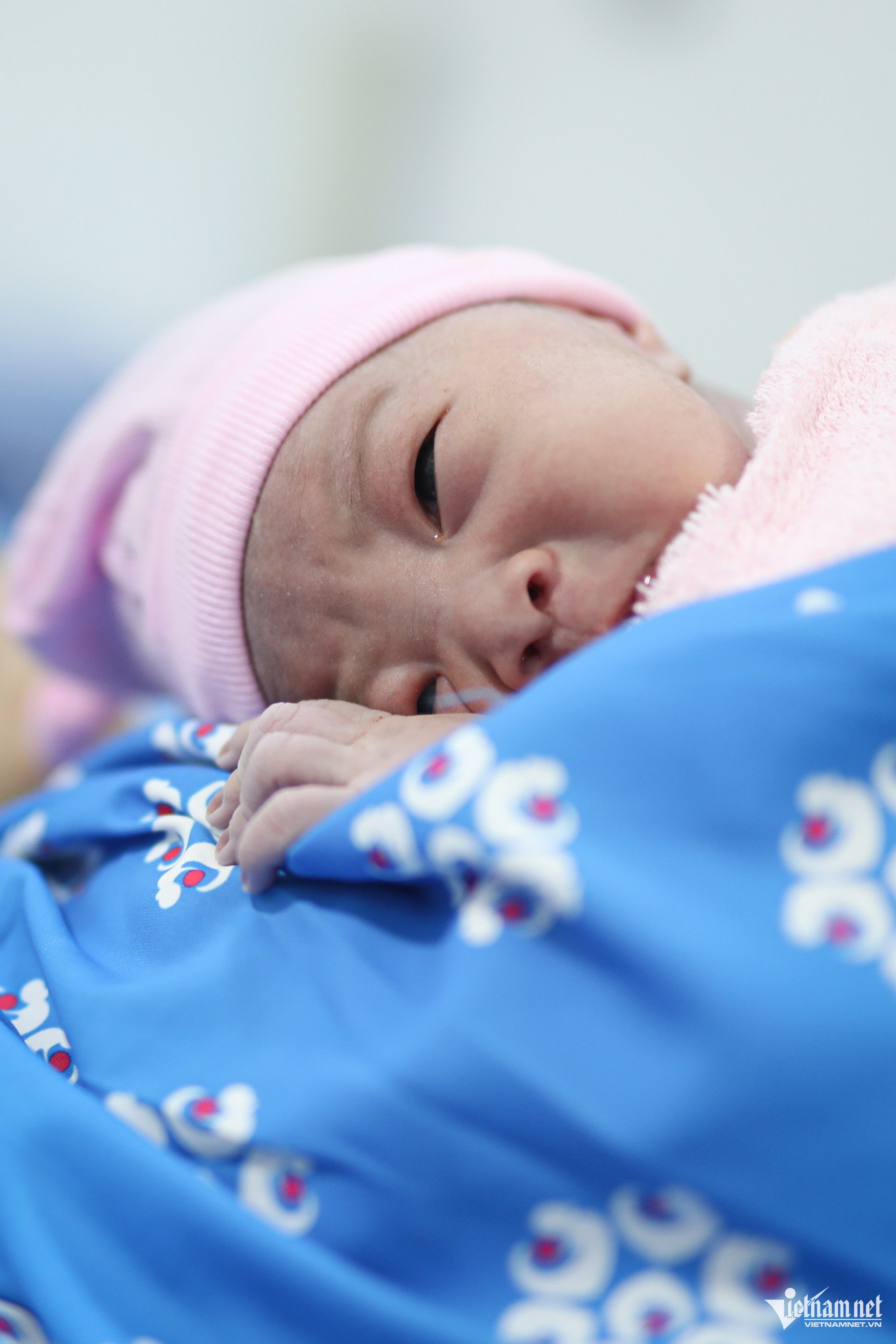 W-công dân đầu tiên, TPHCM.jpg