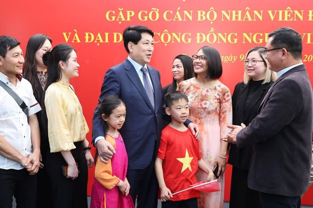 Lunar New Year event bridges homeland with global Vietnamese community