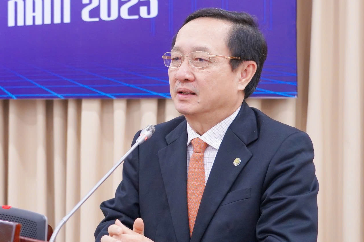 Bo truong Huynh Thanh Dat 1.jpg