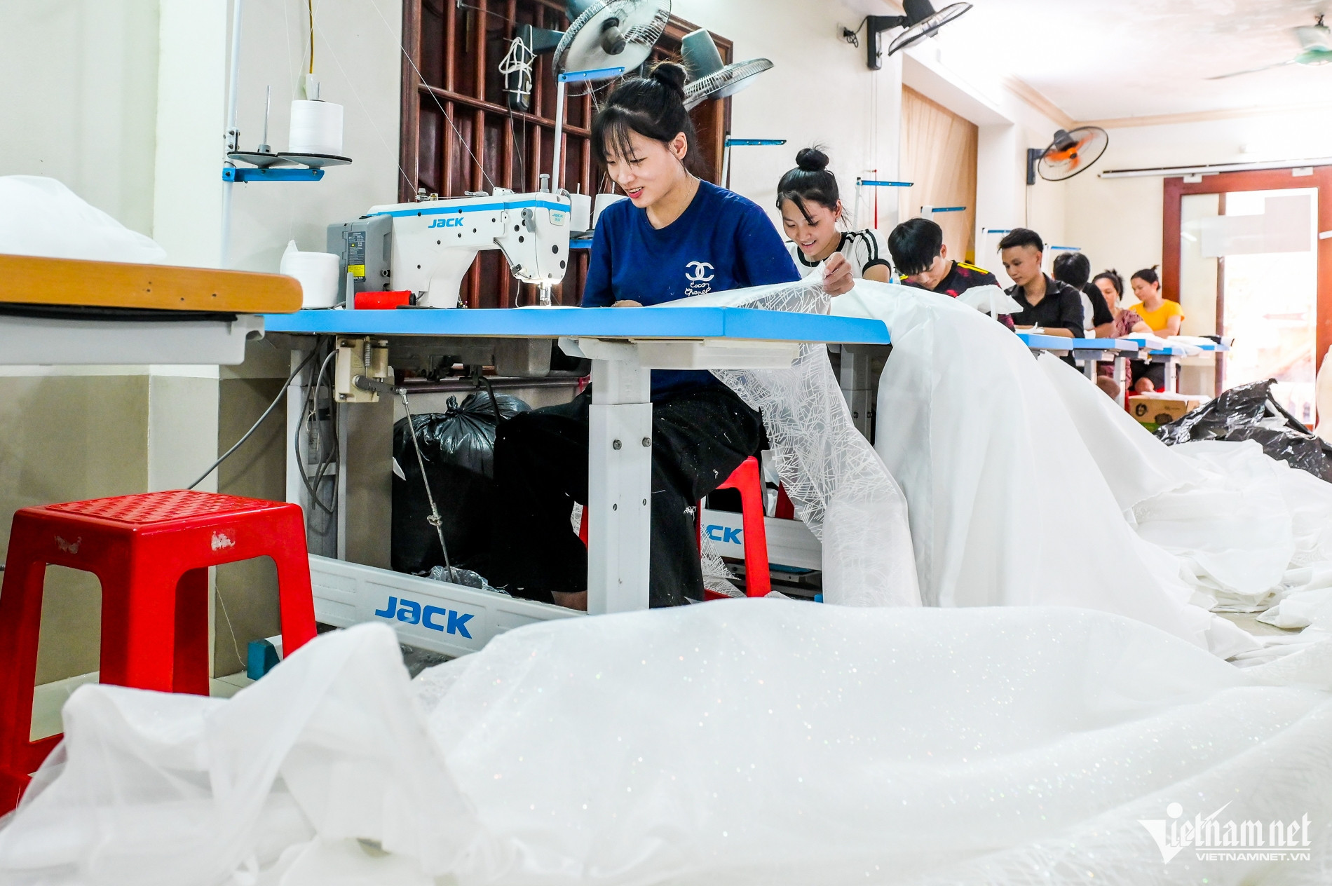 w vay cuoi 129438.jpg