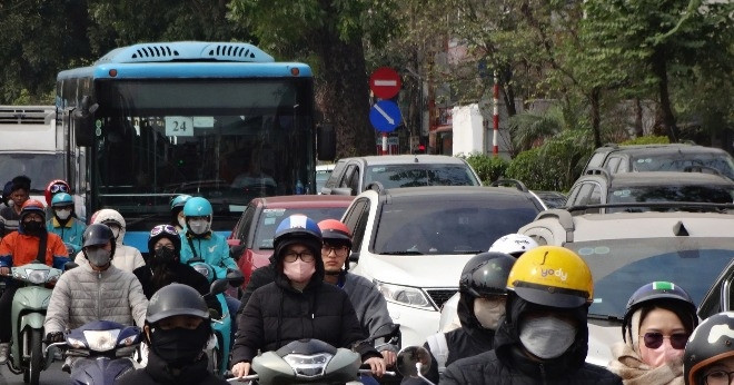 Hanoi streets see non-stop traffic jams ahead of Lunar New Year