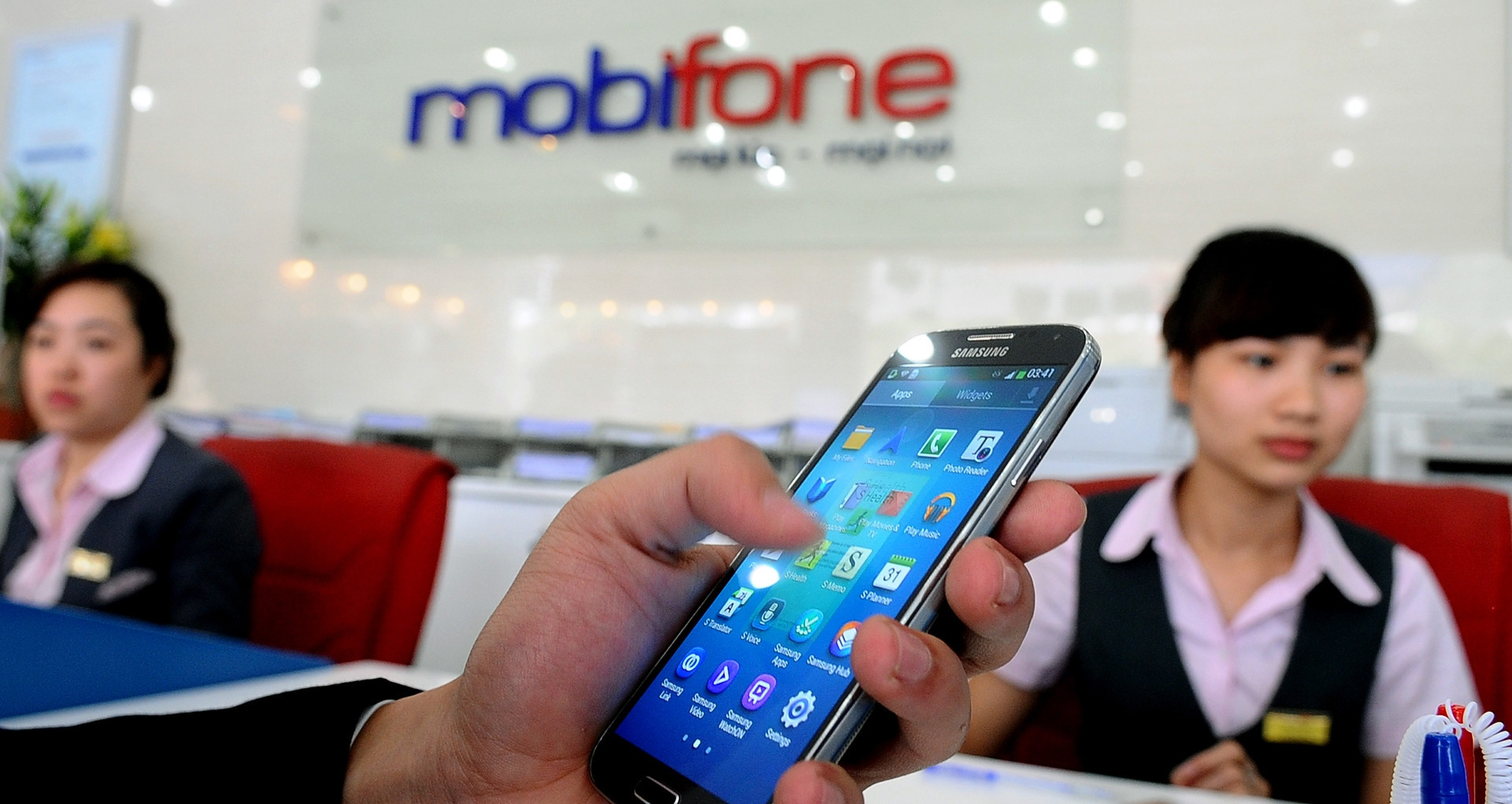Restructuring plan includes transferring MobiFone to Ministry of Public Security
