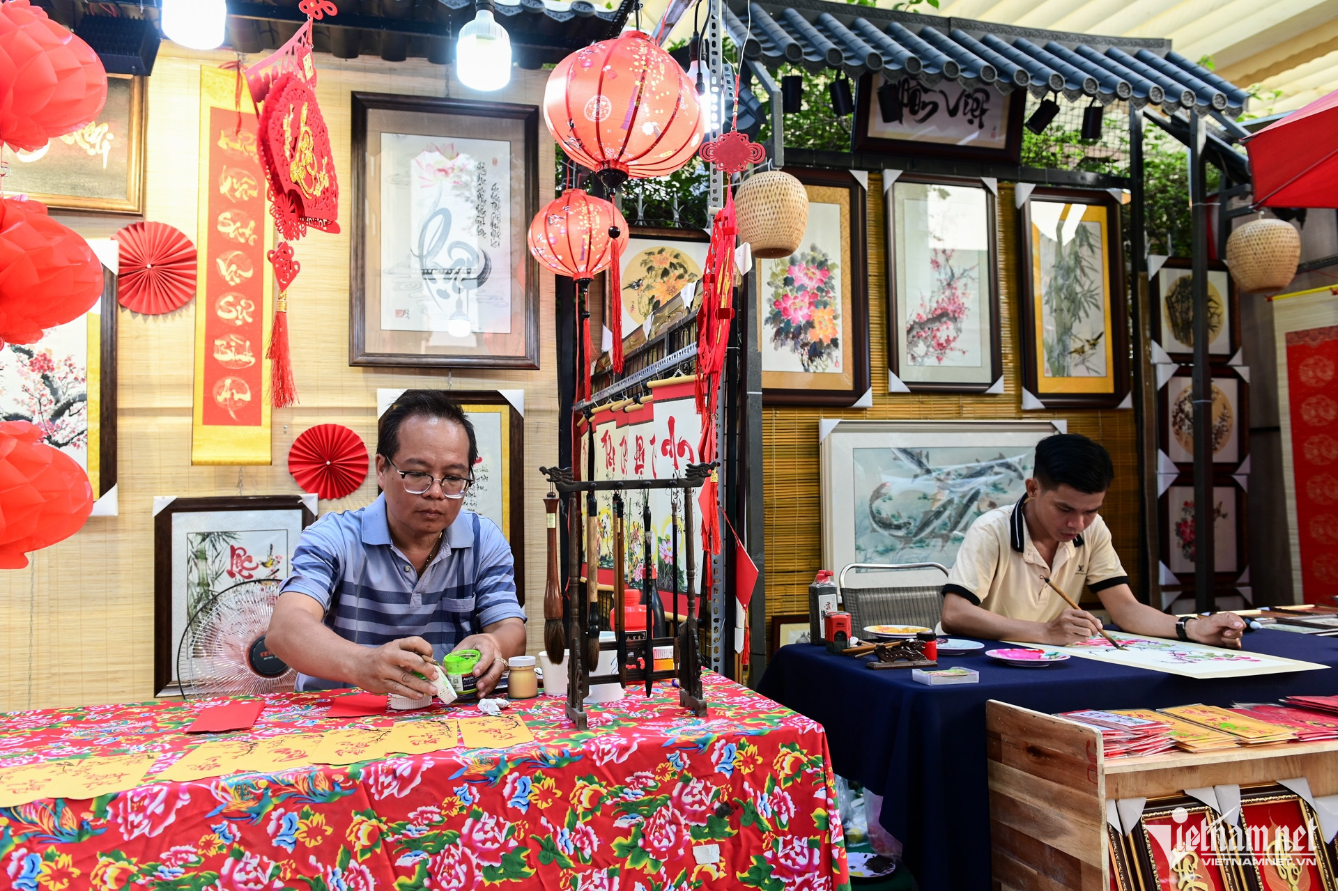 vn workers.jpg10.jpg