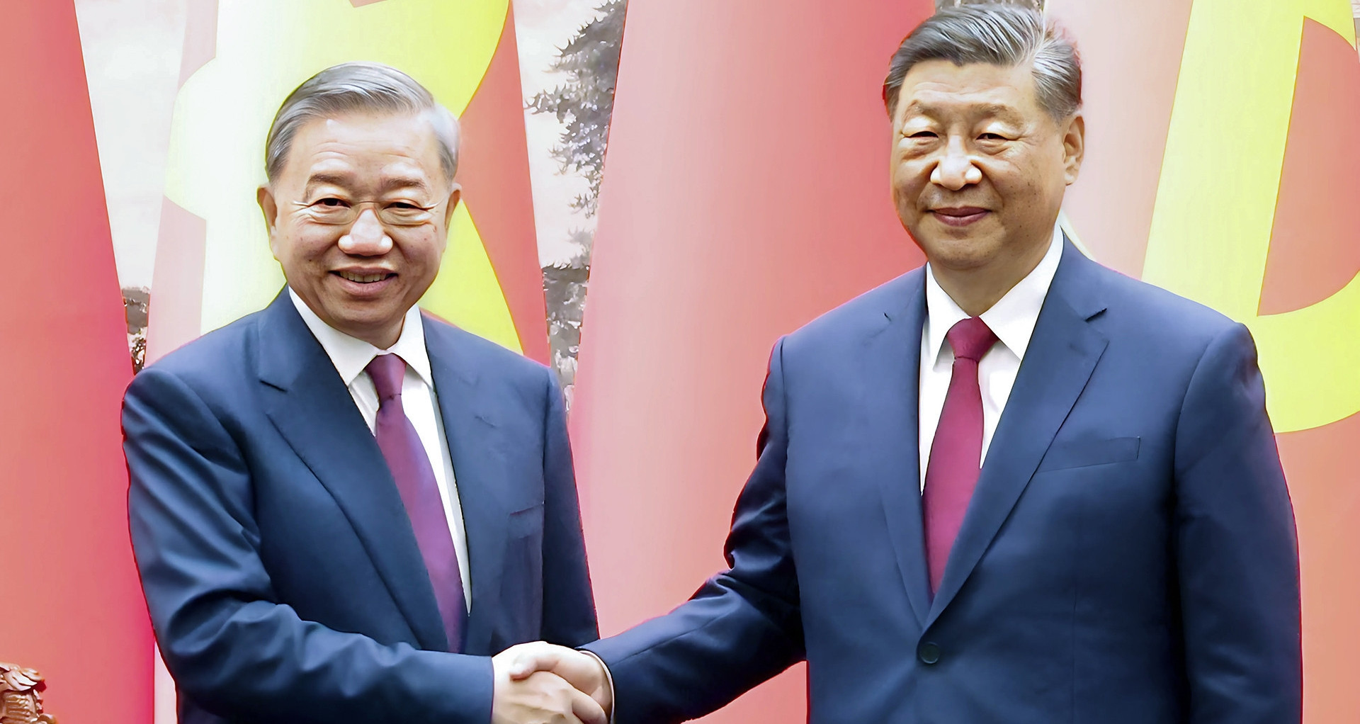 Leaders of Vietnam and China reaffirm strategic partnership on 75th anniversary