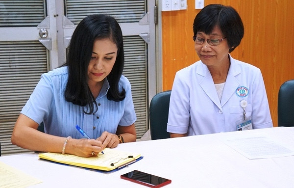 Việt Trinh đăng ký hiến tạng.jpg