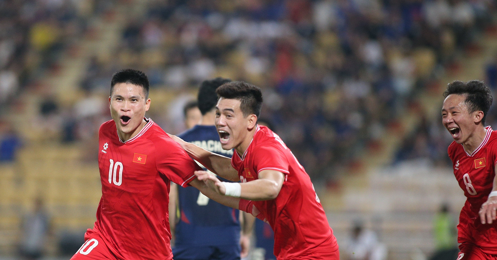 Top 5 contenders revealed for Vietnam’s 2024 Golden Ball awards