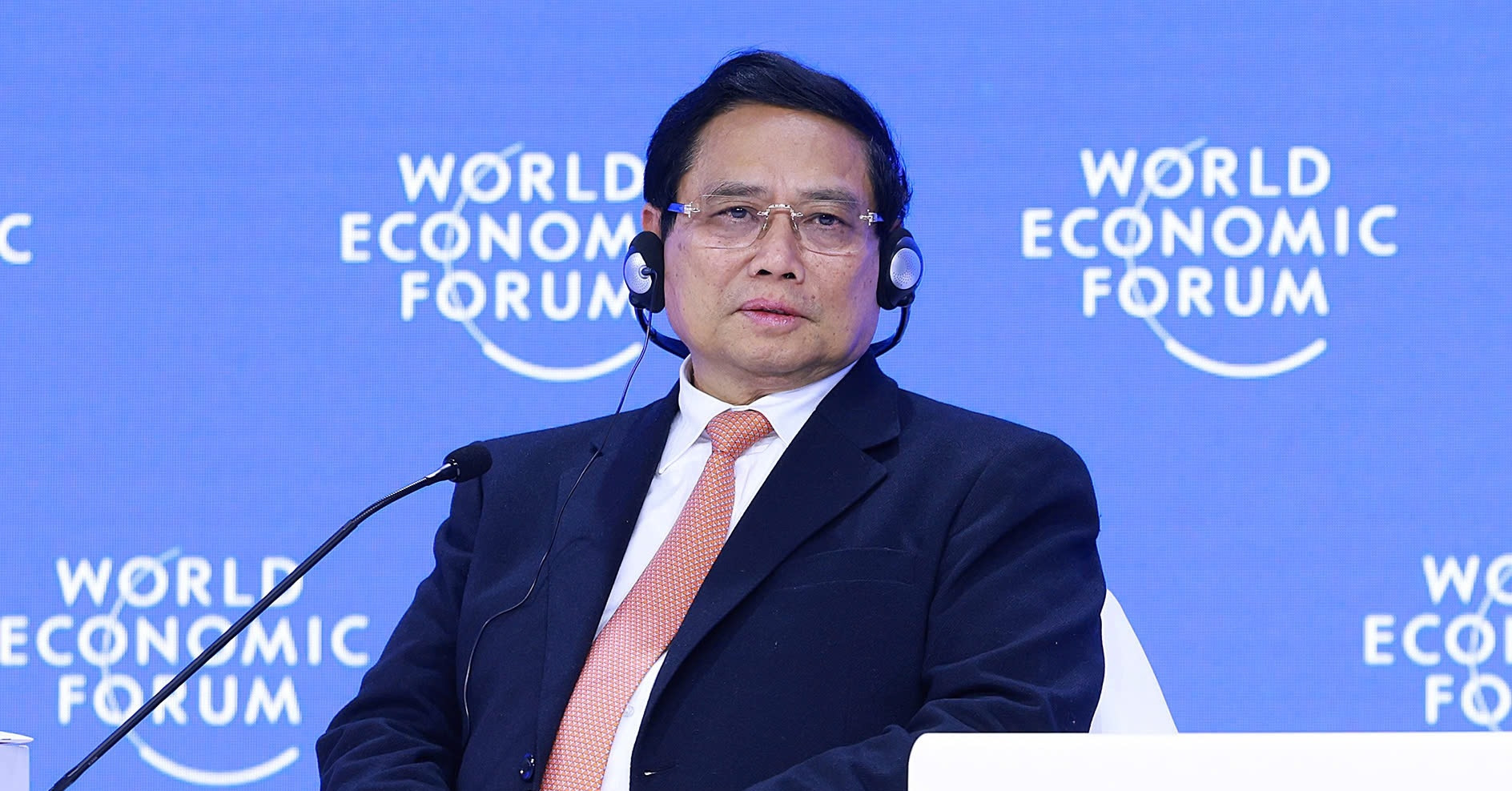 PM Pham Minh Chinh outlines six pillars for ASEAN’s smart era success at Davos