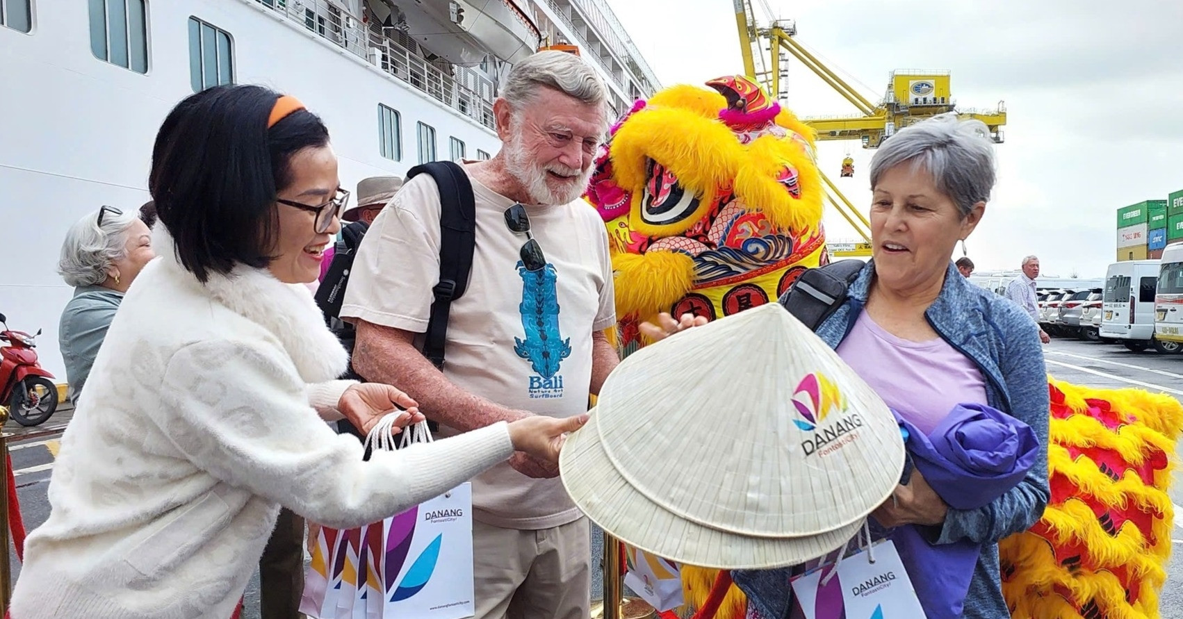 Da Nang welcomes first international visitors of the Lunar New Year