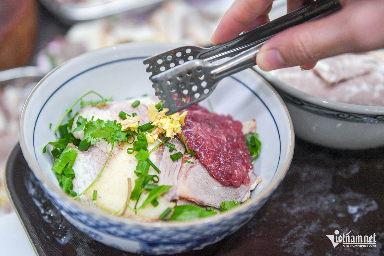 W-pho huong hau 3.jpg