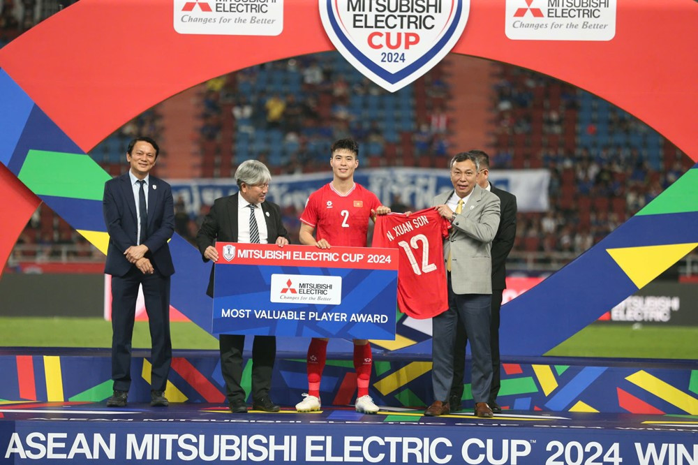 xuan son duy manh.jpg