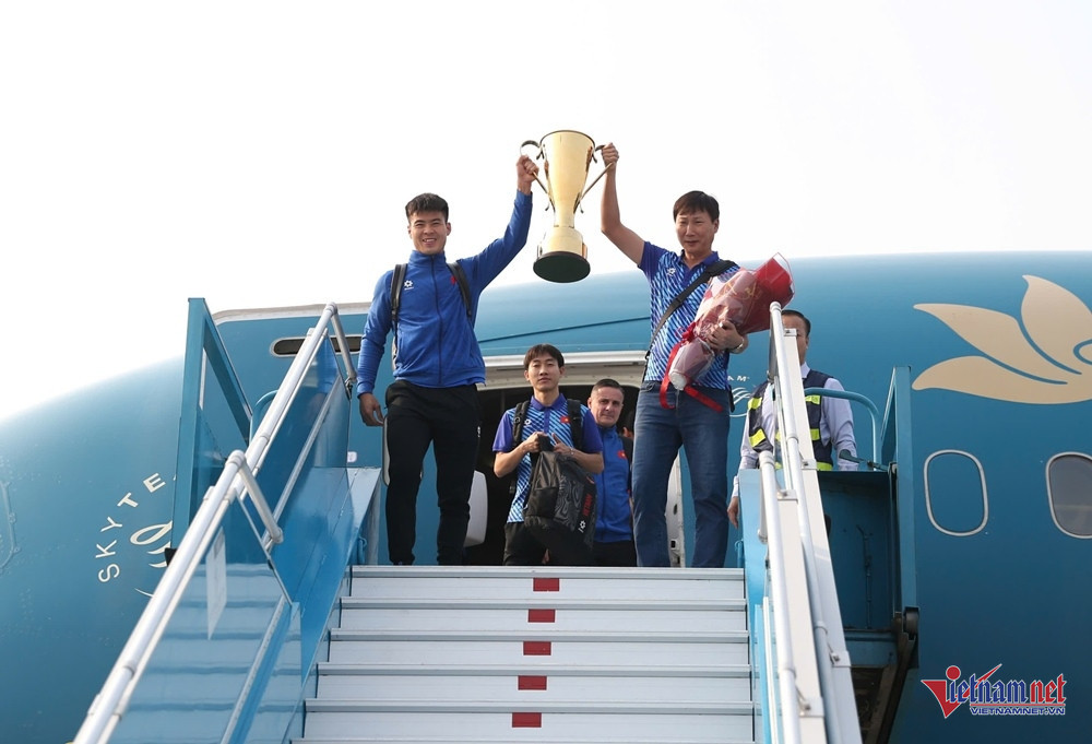 football fans.jpg4.jpg