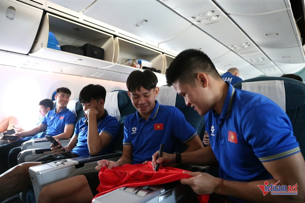 football fans.jpg8.jpg