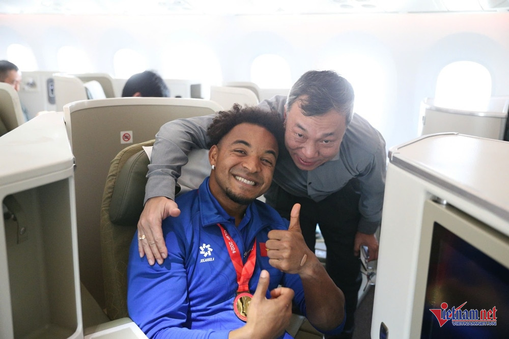 football fans.jpg9.jpg