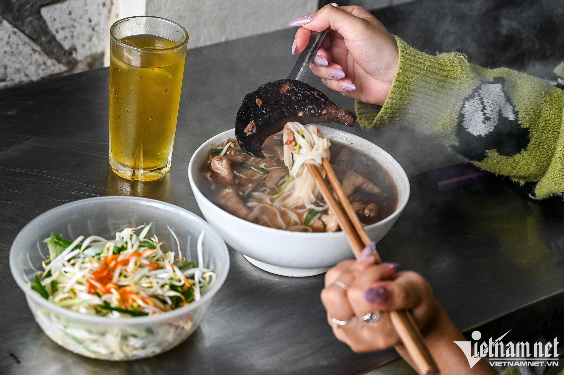 Only VND200,000 is needed to enjoy Bac Ninh’s culinary delights