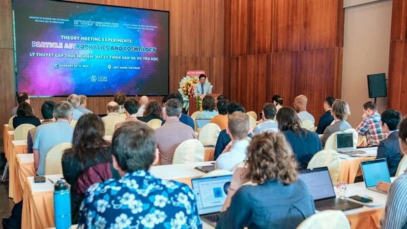 Leading astrophysicists, cosmologists gather at Quy Nhon conference