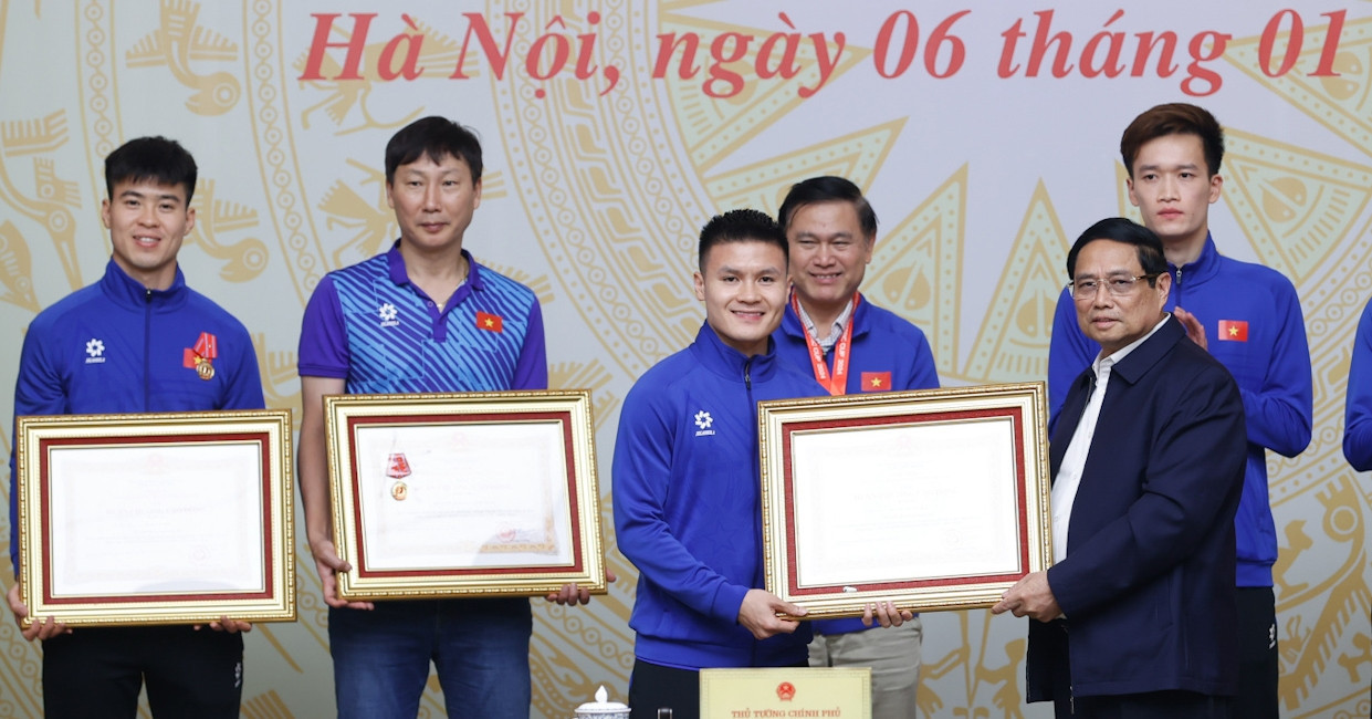 VN national football team awarded First-Class Labor Order after ASEAN Cup win