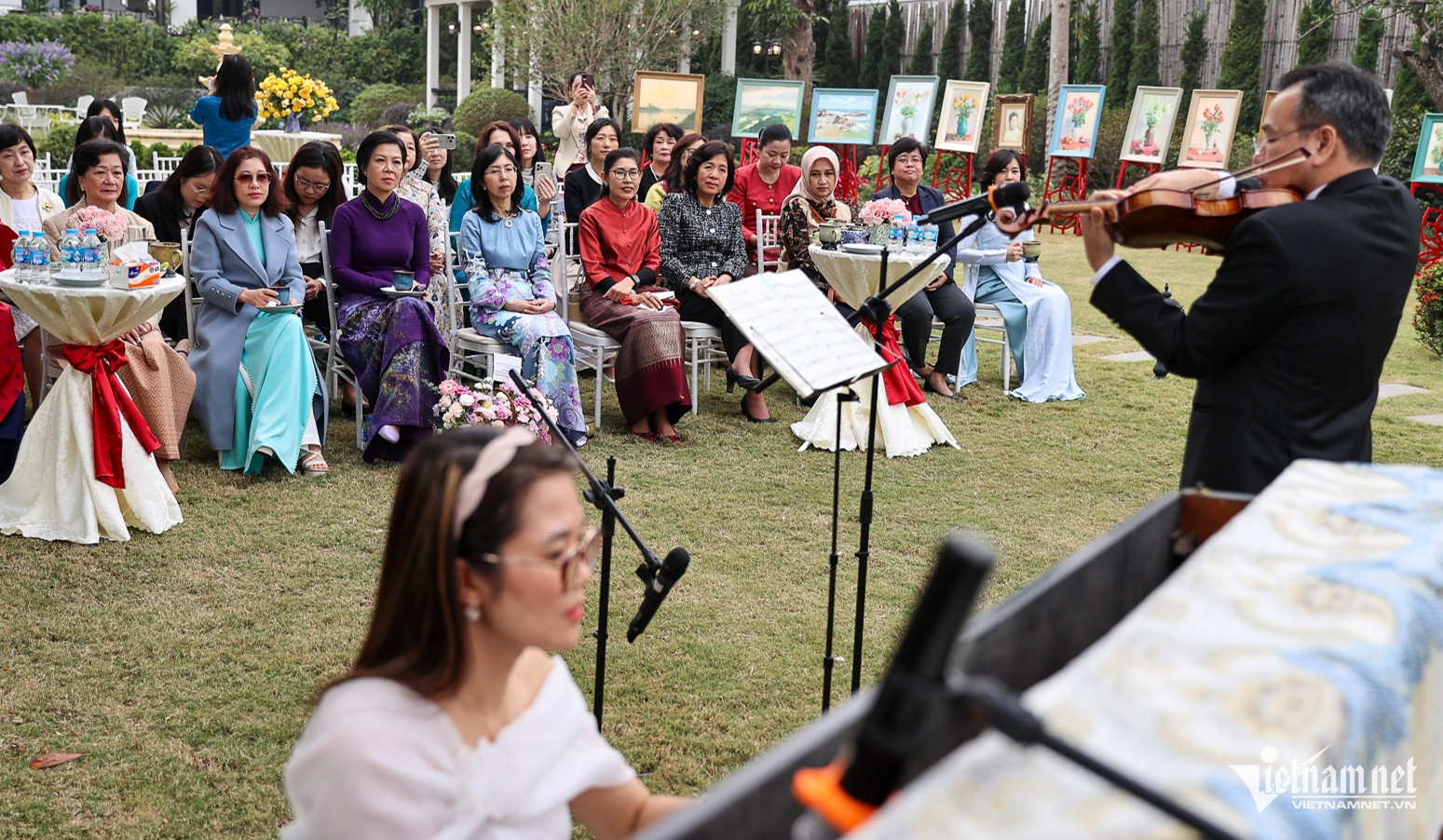 W-Untitled 1 copy.jpg