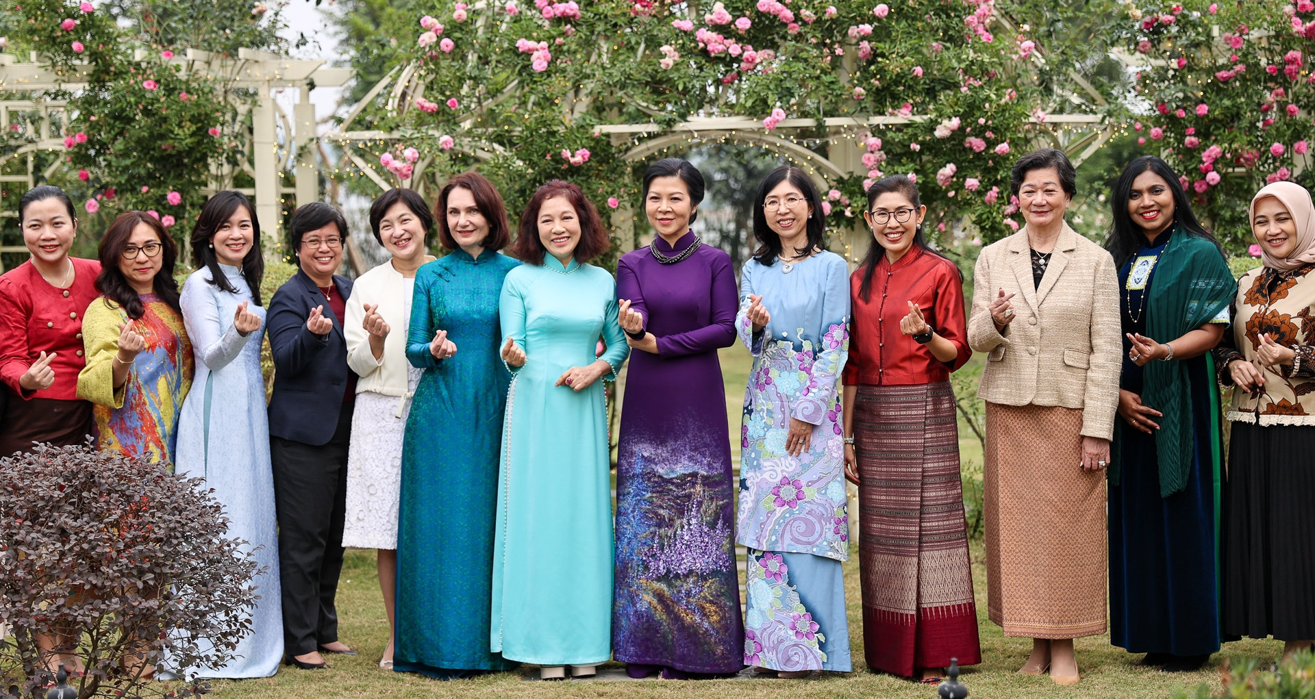 General Secretary’s spouse hosts ASEAN women diplomats for cultural gathering