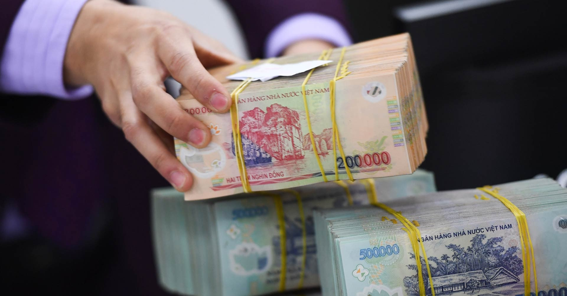 Tax authorities enforce compliance for 76,000 online sellers