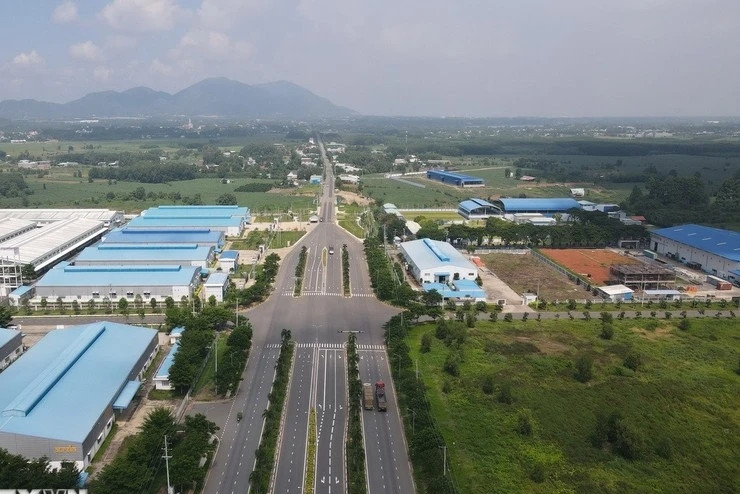 HCM City attracts 4.4 billion USD into industrial parks in nine months