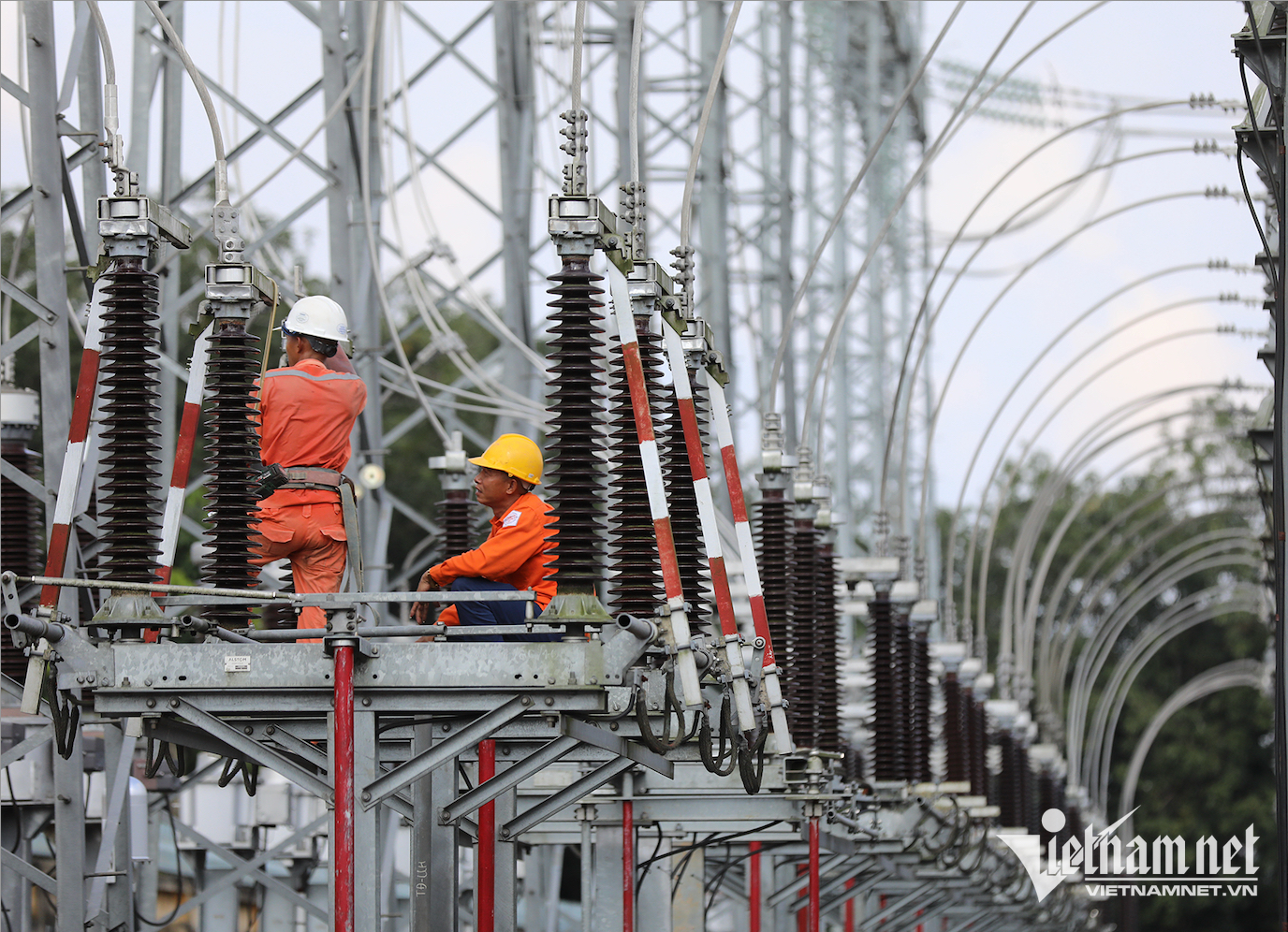 electricity HOangGiam.png