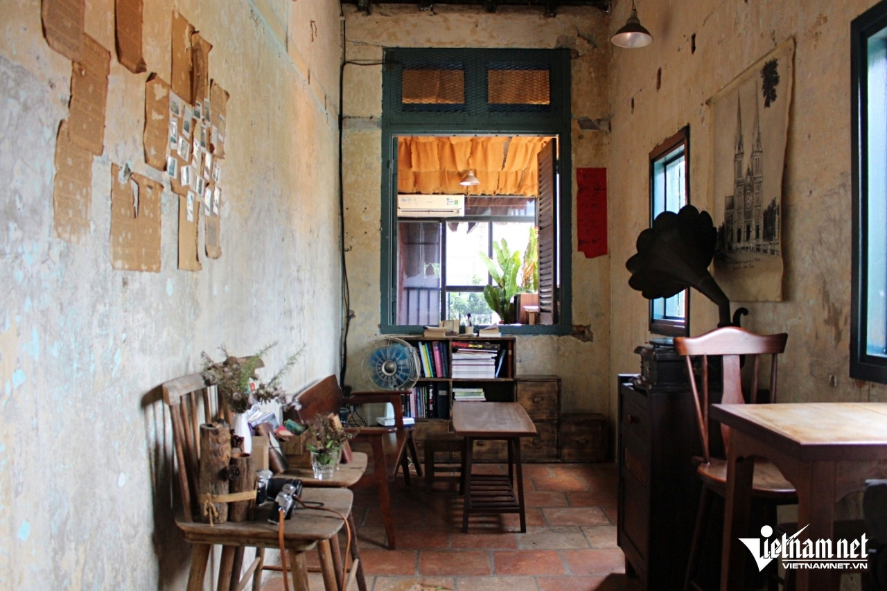 W-quan cafe 4.JPG.jpg