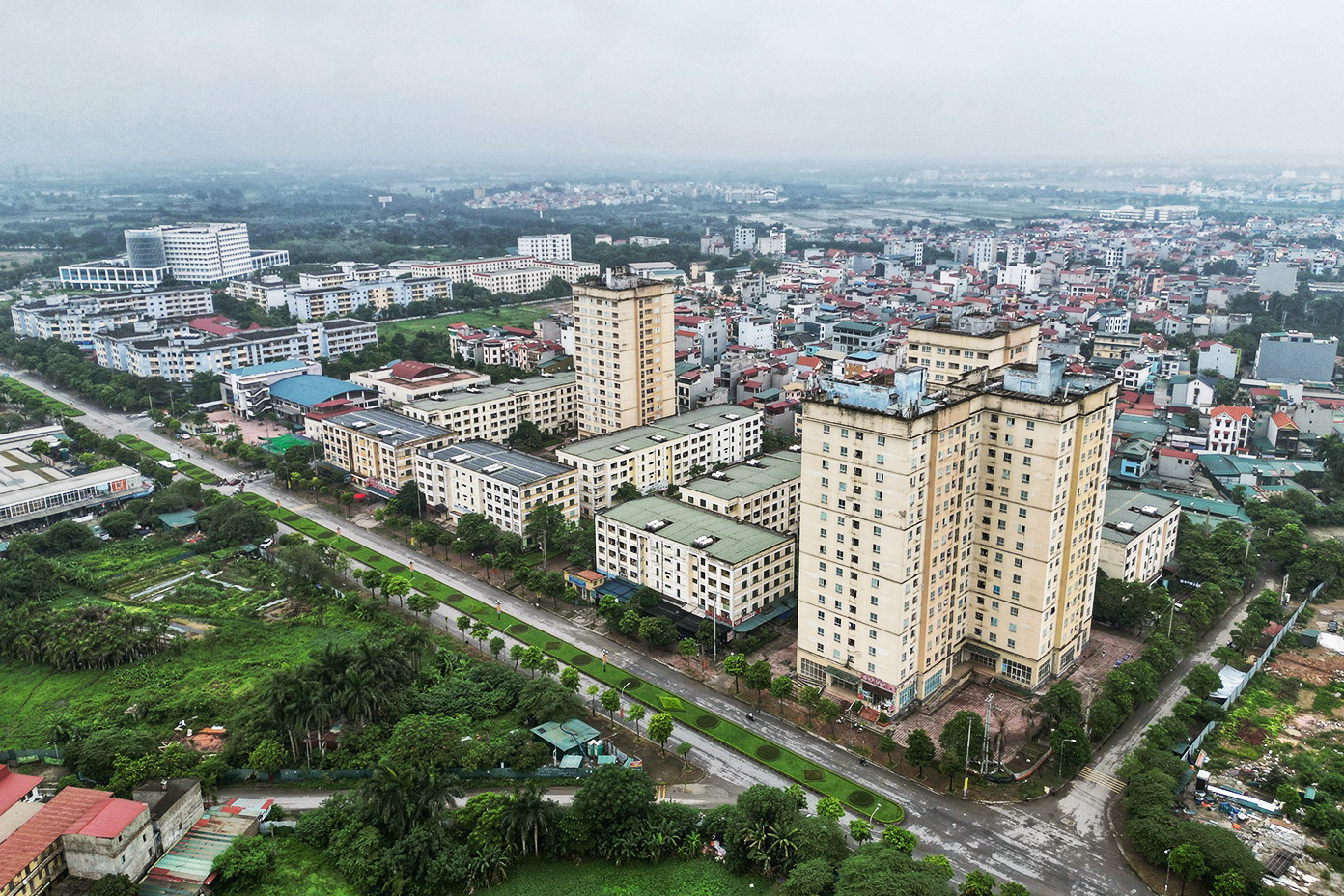 Cooling Vietnam’s real estate bubble: Can new policies control prices?