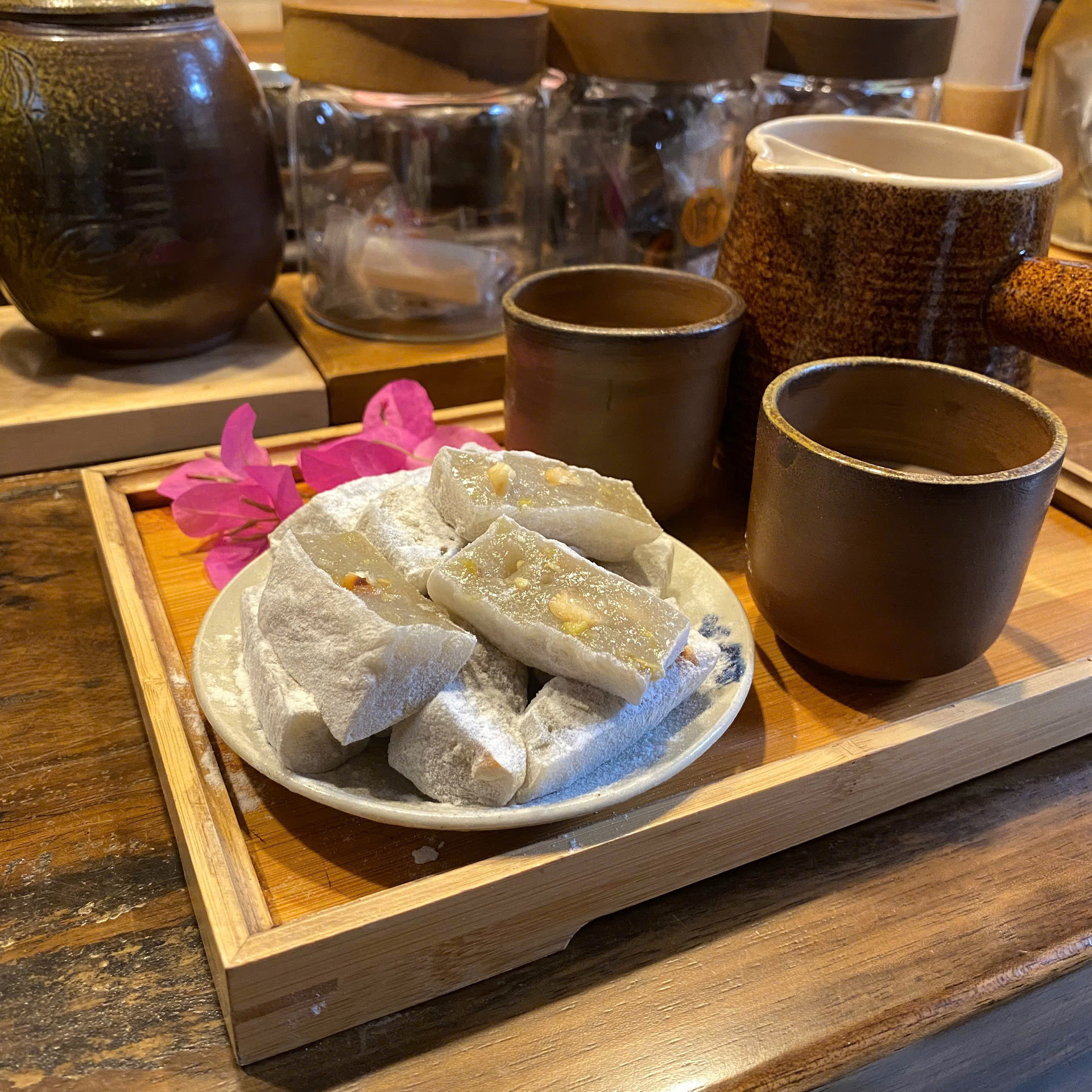 làng cổ đường lâm chè lam.jpg3.jpg