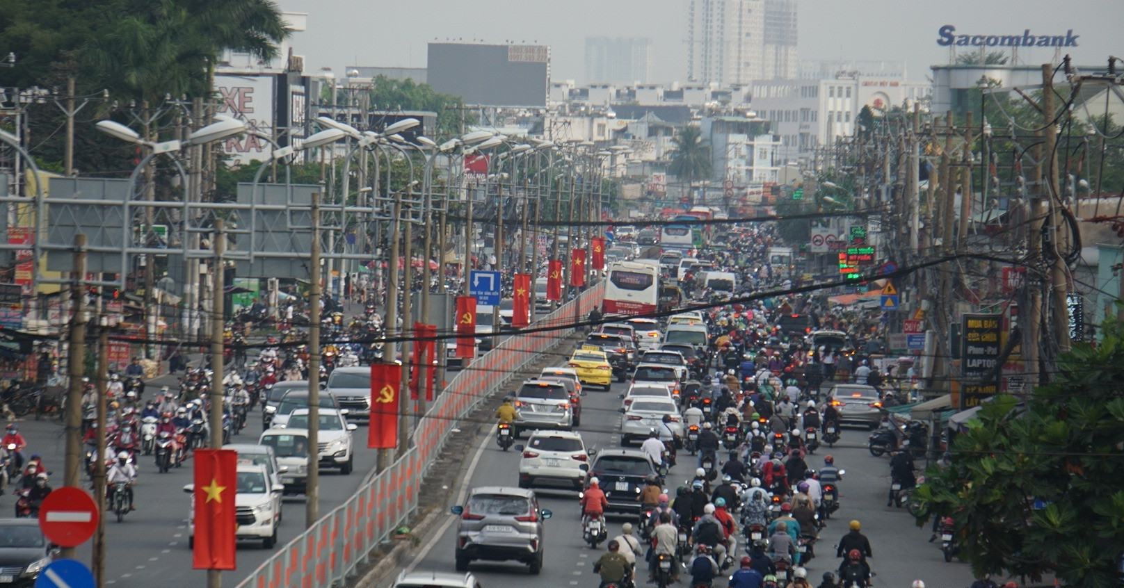 HCM City to expand key highway to 10 lanes in $880M BOT project
