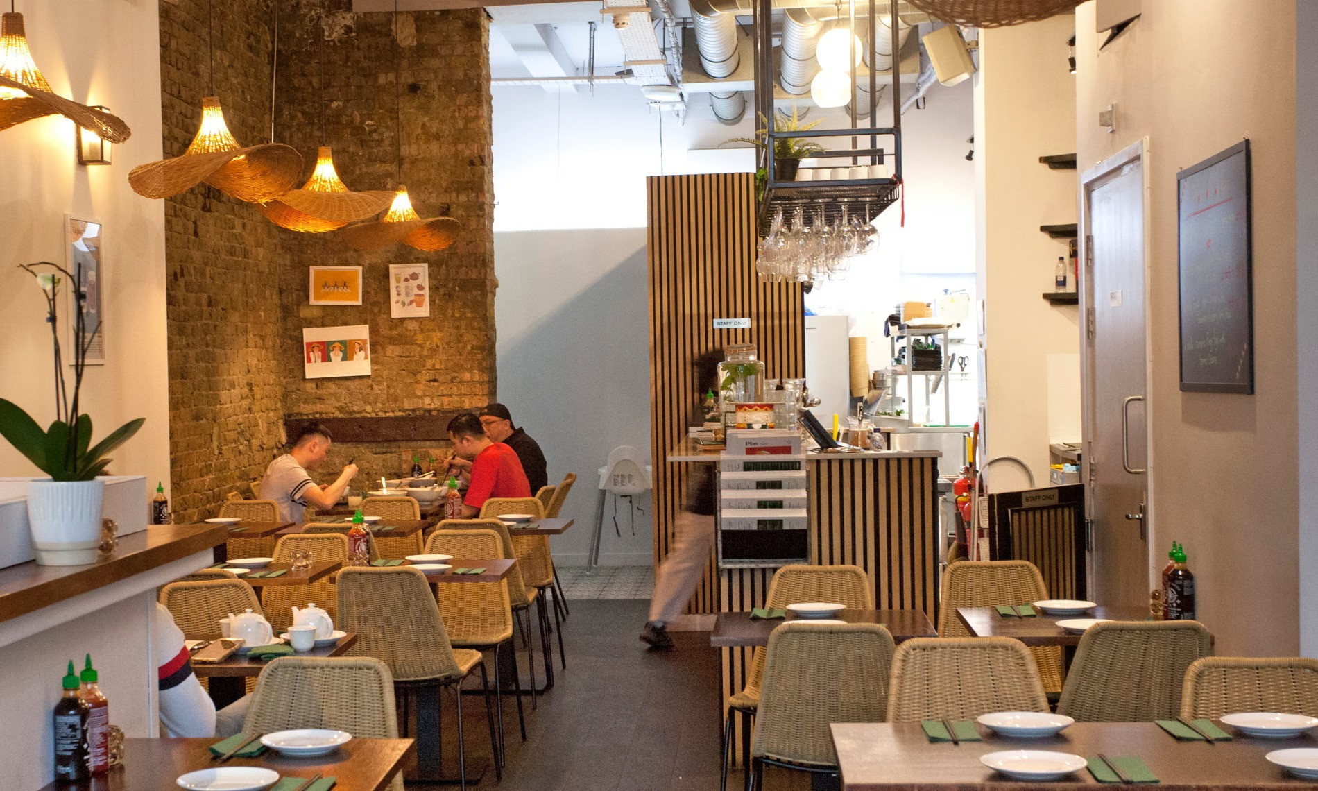 restaurant London.jpg