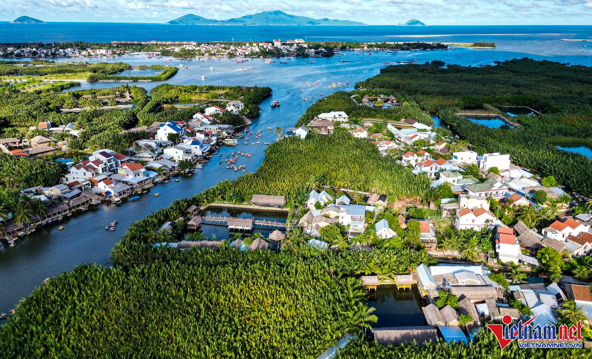 vietnam village cam thanh.jpg