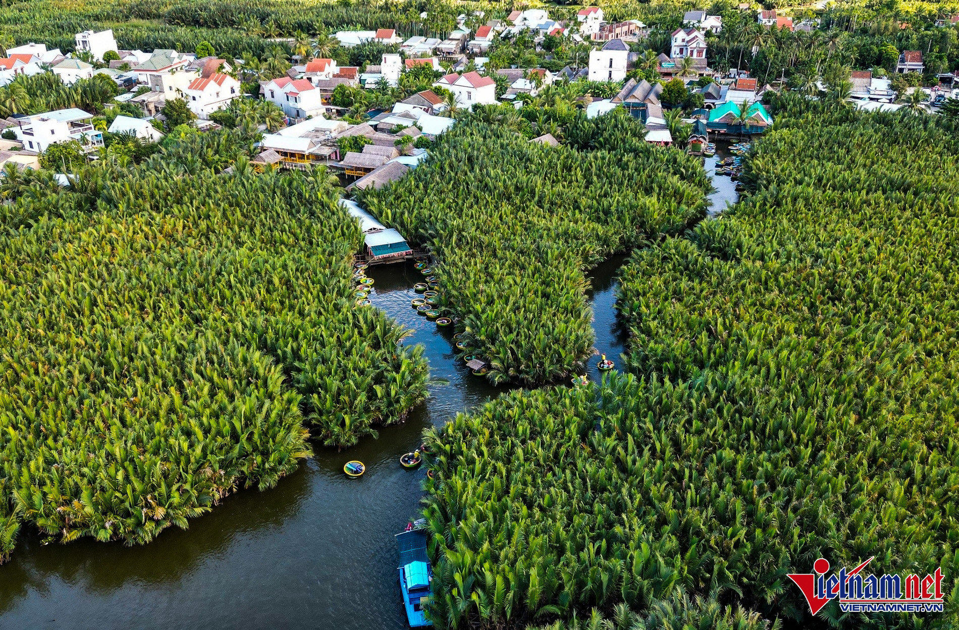 vietnam village cam thanh2.jpg