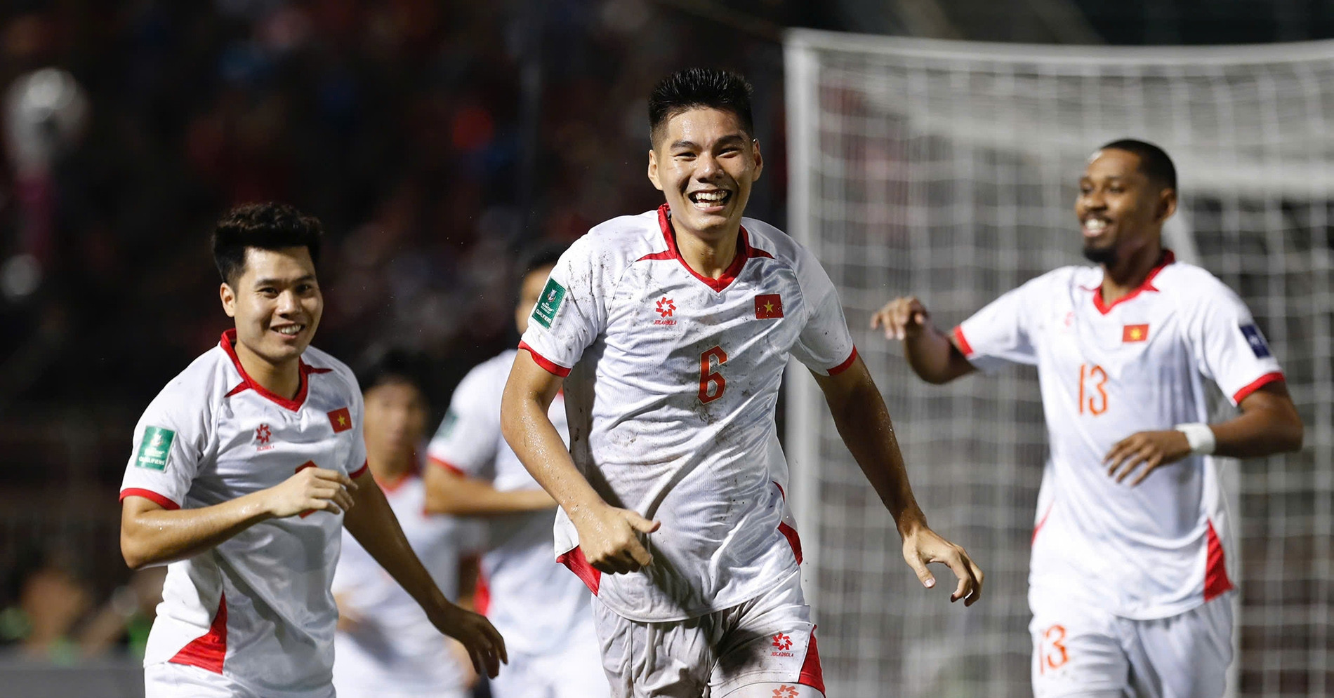 Coach Kim Sang Sik urged to break old habits in team selection