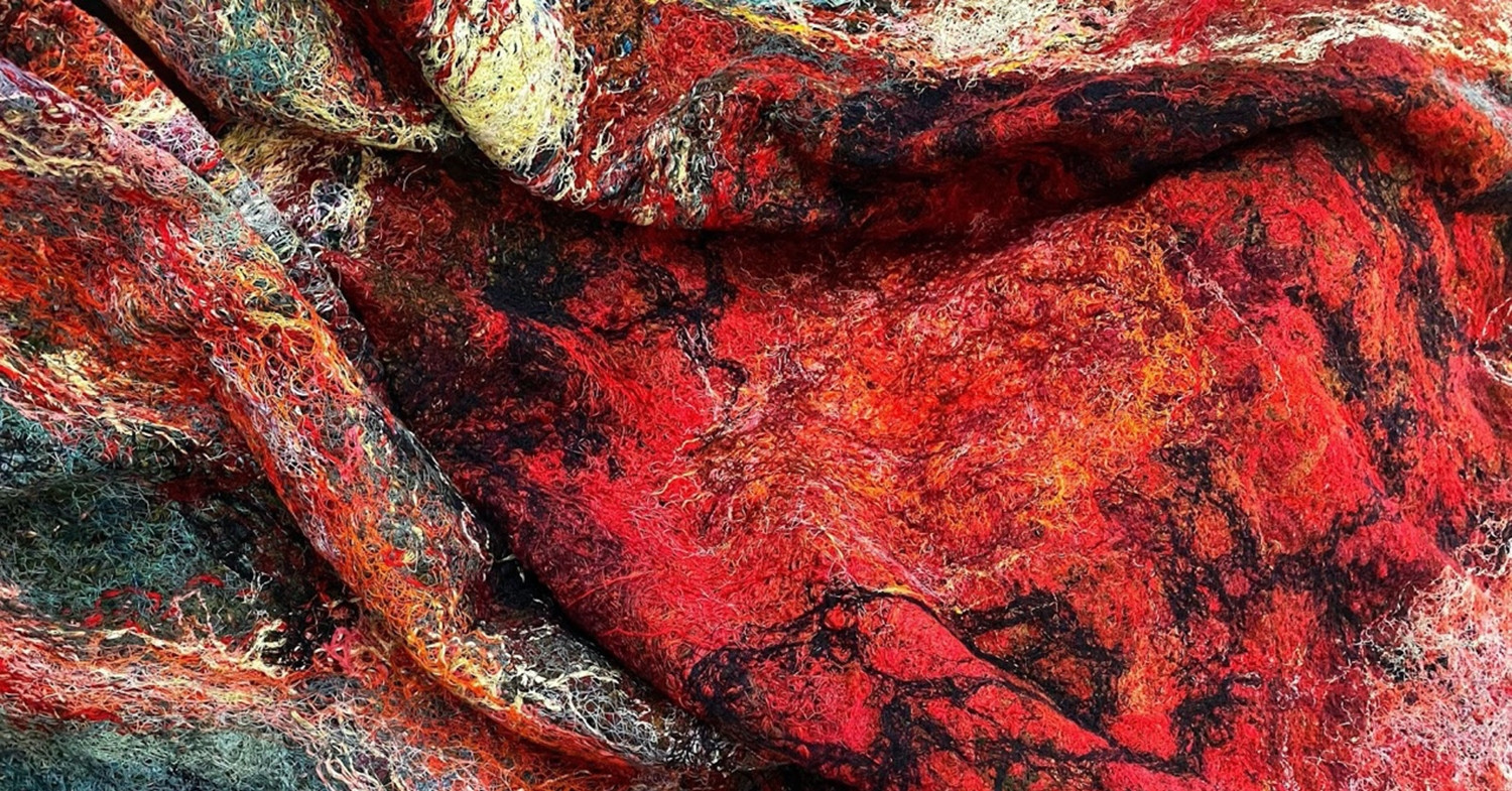 Fiber art exhibition weaves memory and emotion in Hanoi