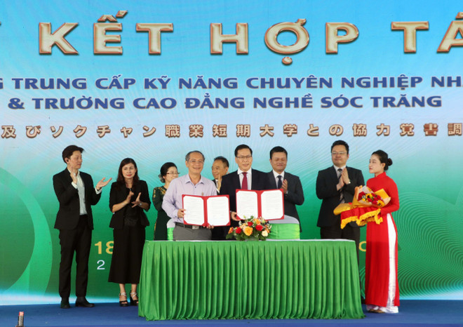 vna-potal-khanh-thanh-va-khai-giang-truong-ky-nang-chuyen-nghiep-nhat-ban-dau-tien-tai-dbscl-8347008.jpg
