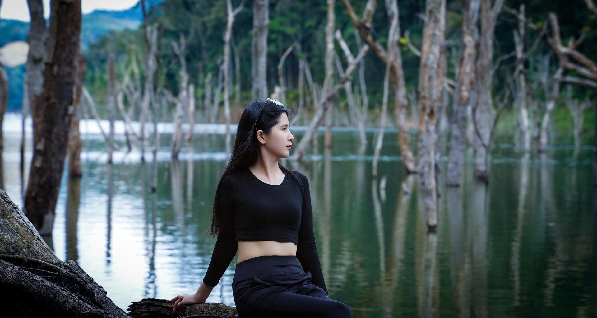 Ghost forest in the lake: Mysterious beauty draws travelers to Mang Den
