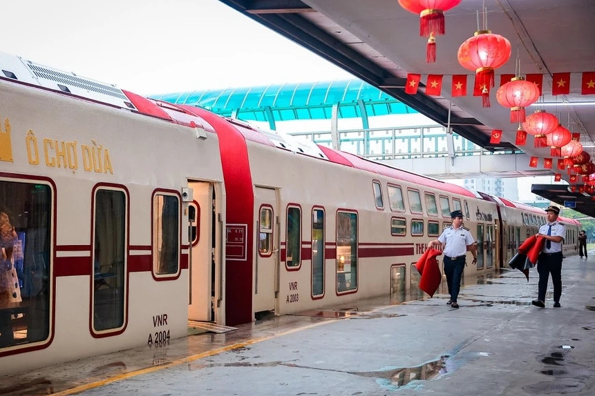 Railway tourism brings new momentum to Vietnam’s travel industry