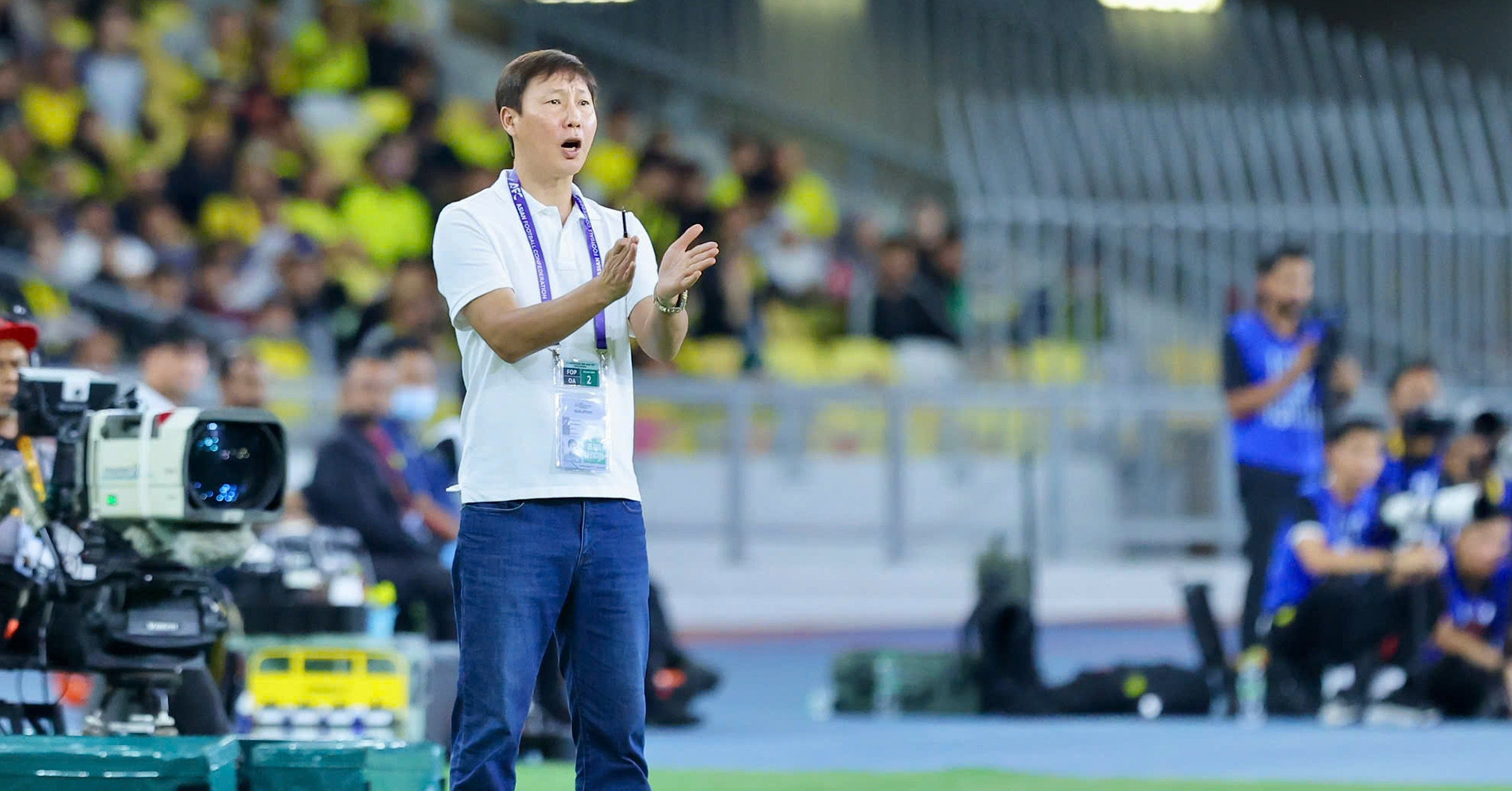 Coach Kim Sang Sik bets on youth: Hope or hesitation for Vietnam?