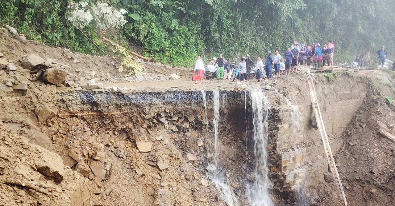 Flash flood and landslide risk for 118 communes across five provinces