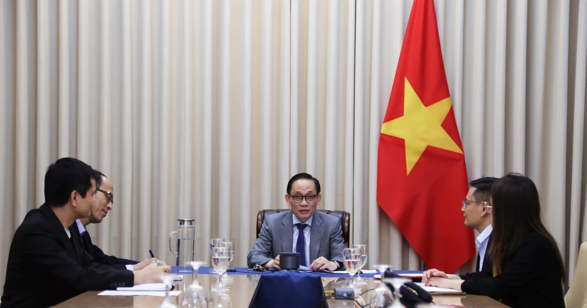 Acting FM holds phone talks with UK Foreign Secretary