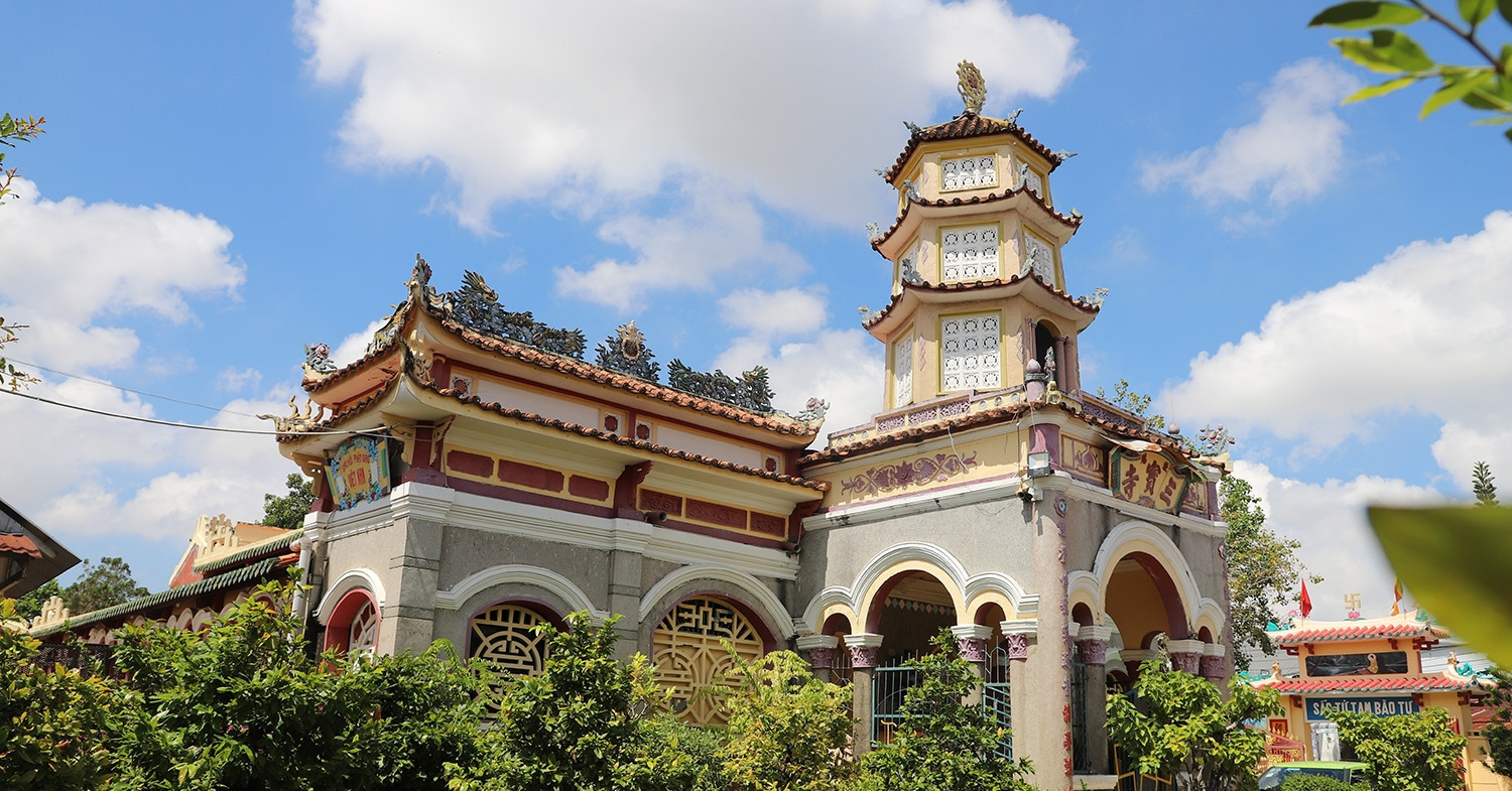 Rach Gia: Vietnam’s most populated ward is full of tourist treasures