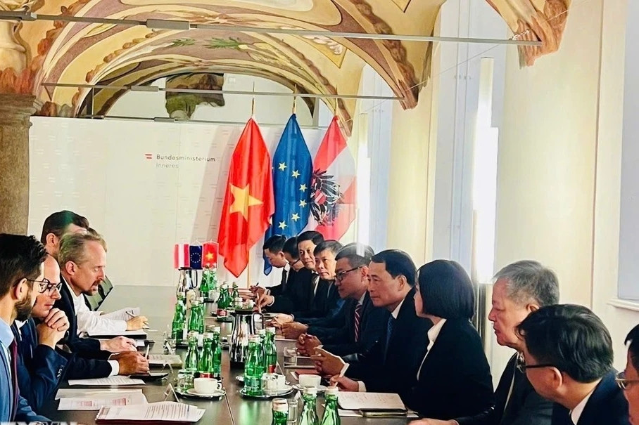 Vietnam, Austria boost security, digital technology cooperation