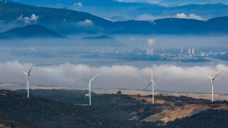 Vietnam navigates regulatory hurdles in renewable energy push