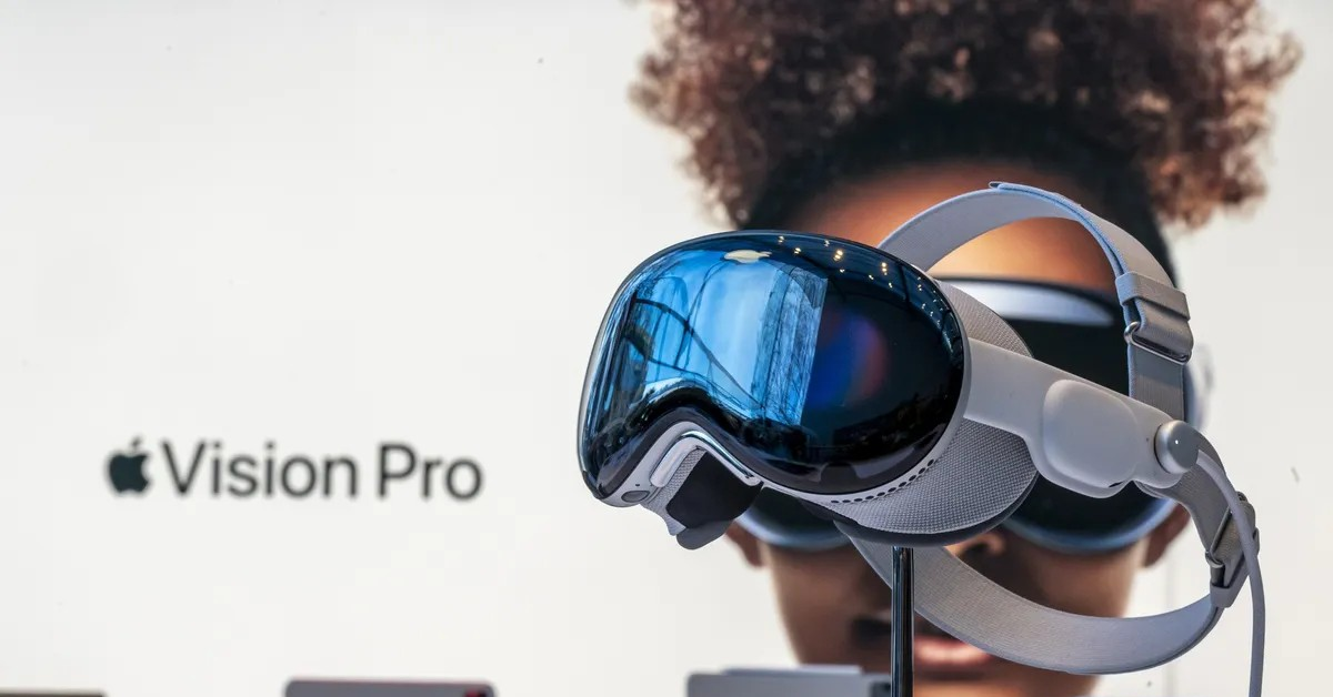 Bloomberg: Vietnam now assembling Apple Vision Pro headset