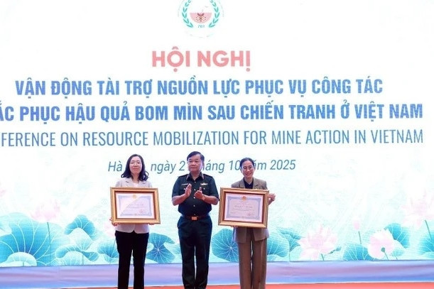 Vietnam seeks stronger international support for post-war mine clearance