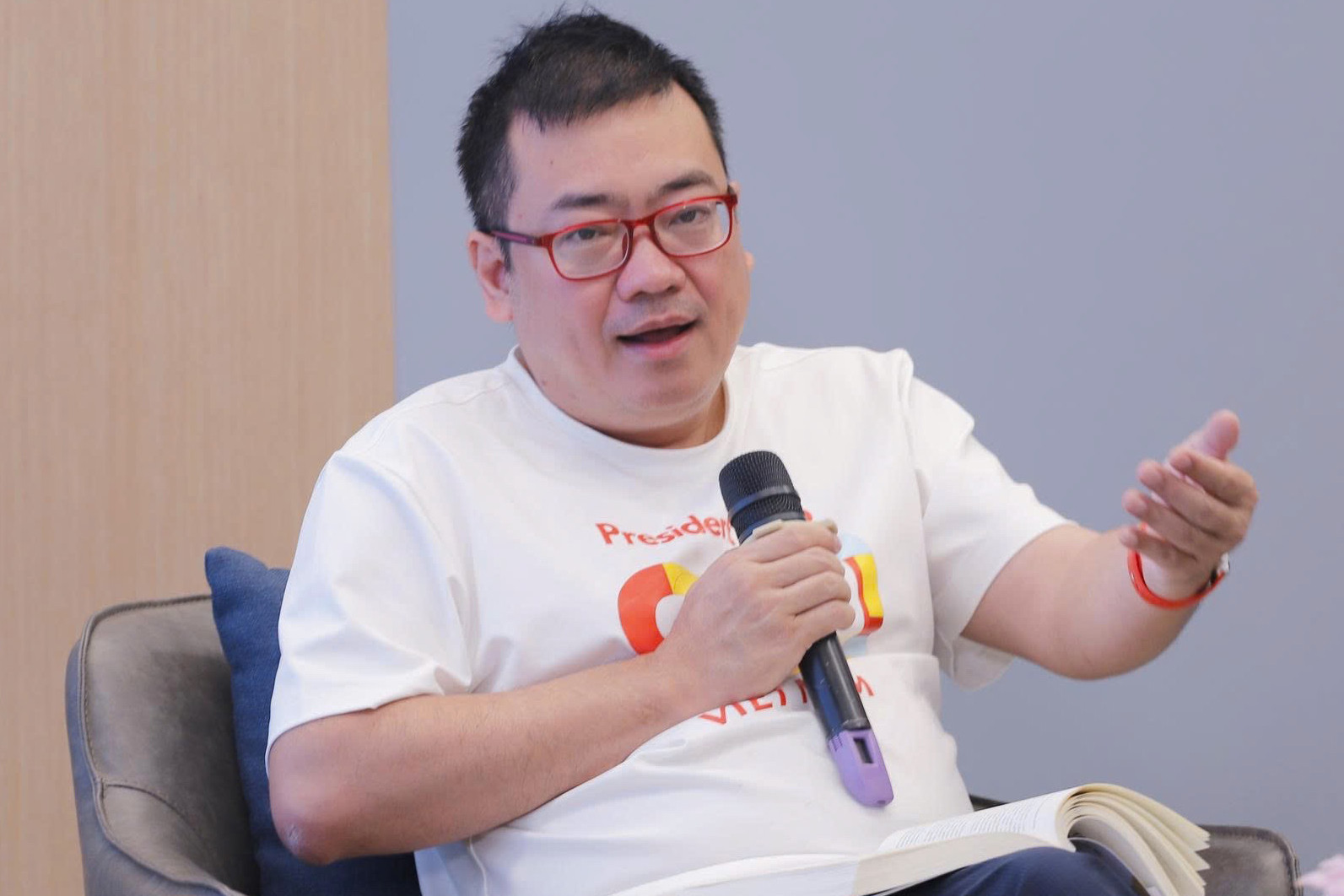 nguyen canh binh.jpg