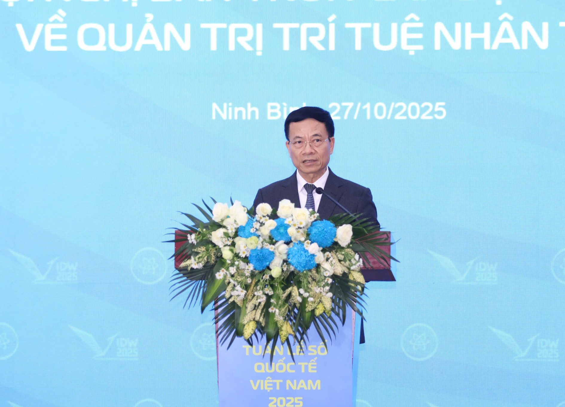 Nguyen Manh Hung.jpg