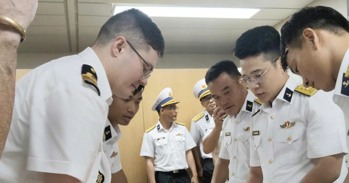 Vietnam, New Zealand navies hold maritime drill off Ho Chi Minh City